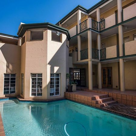 Airport Inn Executive Suites Kempton Park Exterior photo