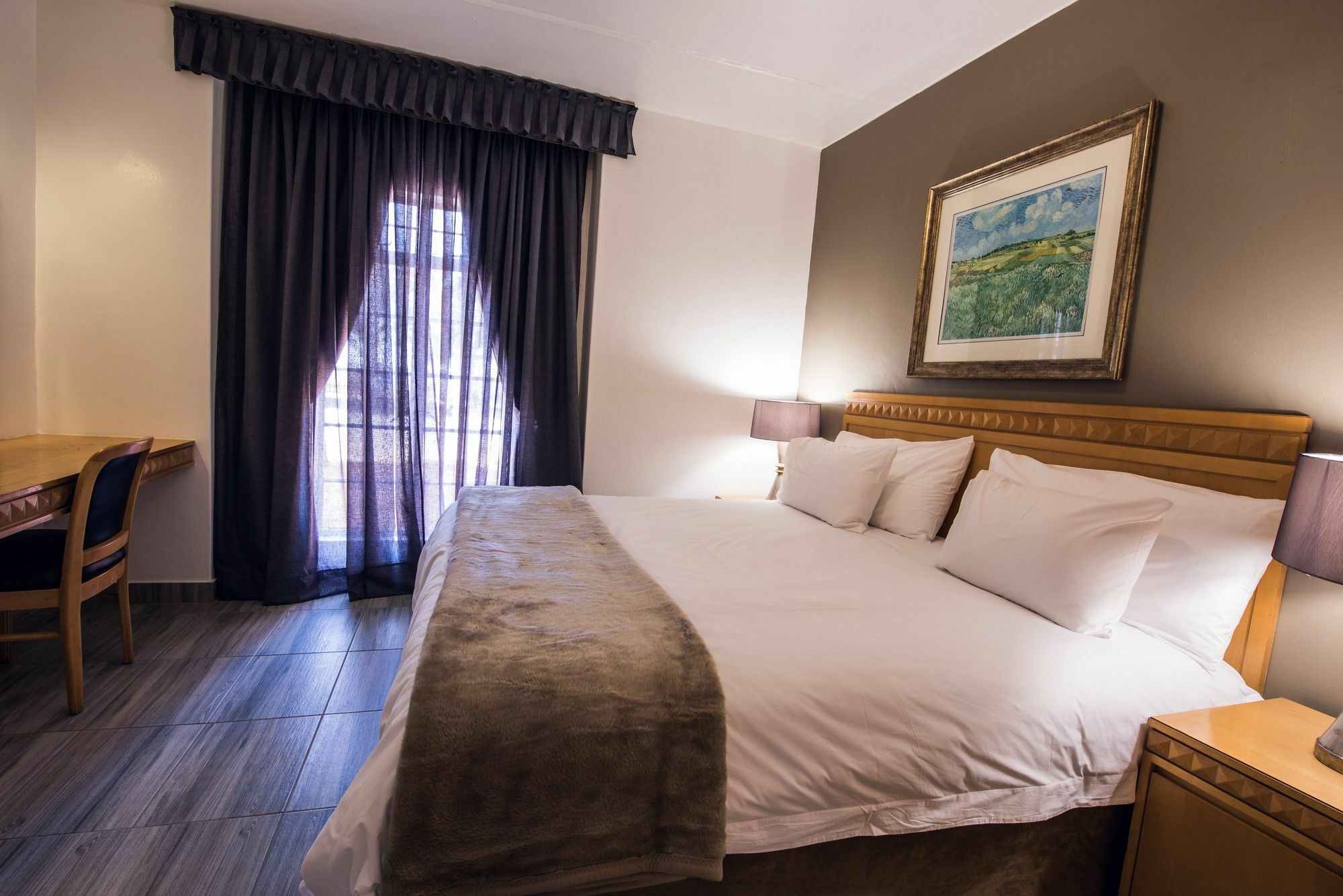 Airport Inn Executive Suites Kempton Park Exterior photo